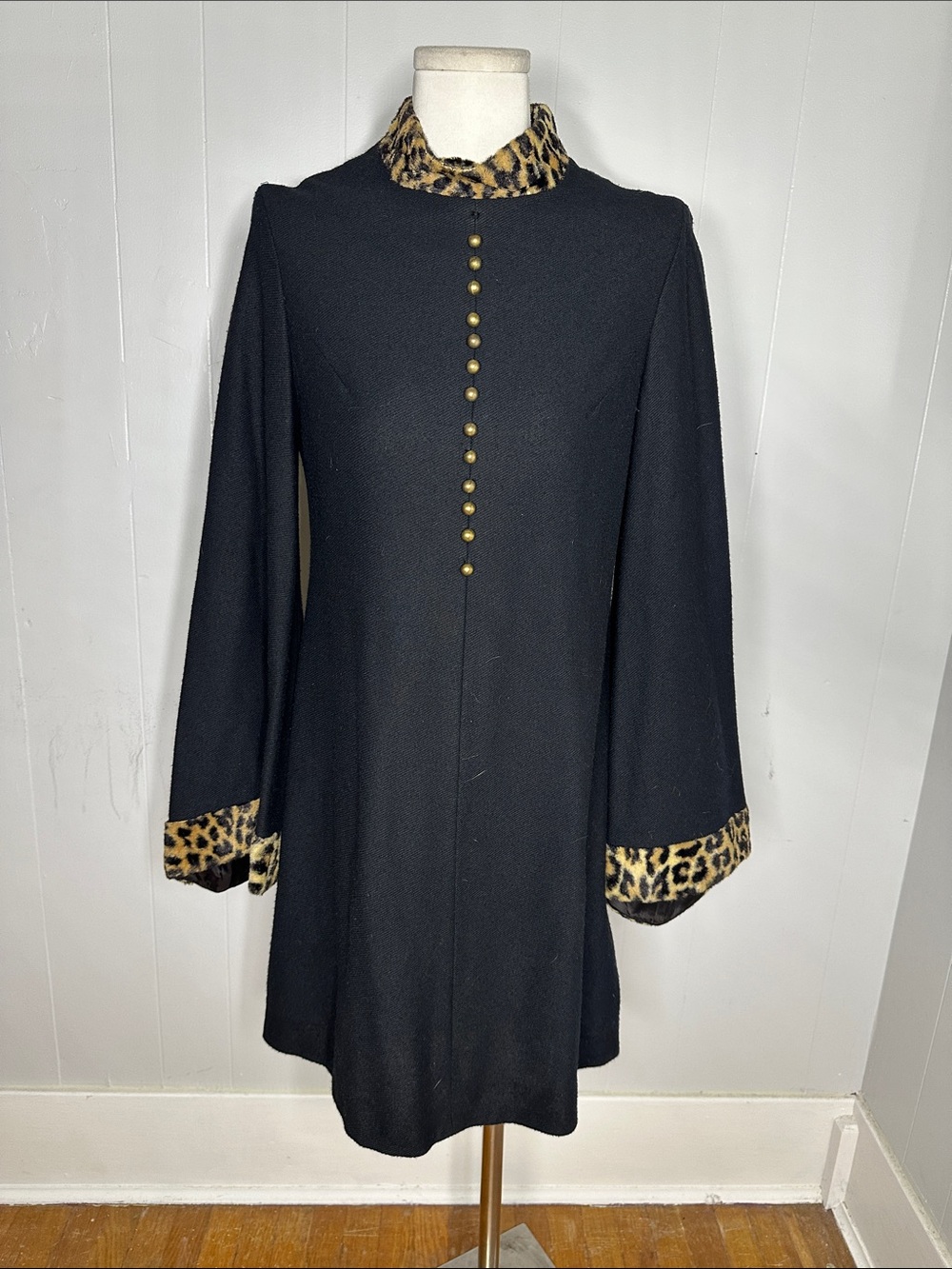 Vintage 60s Mod Faux Cheetah Trim Bell Sleeve MIDI Dress